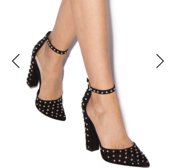 Shoes - Picture 2 of 3